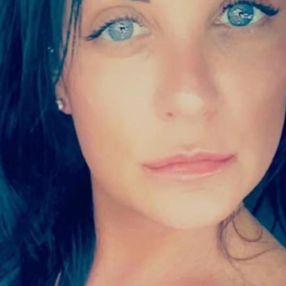 Meet your Posher, Sheila - Picture 6 of 14